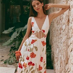 New with tags!! Sabo Floral Cutout Maxi Dress
